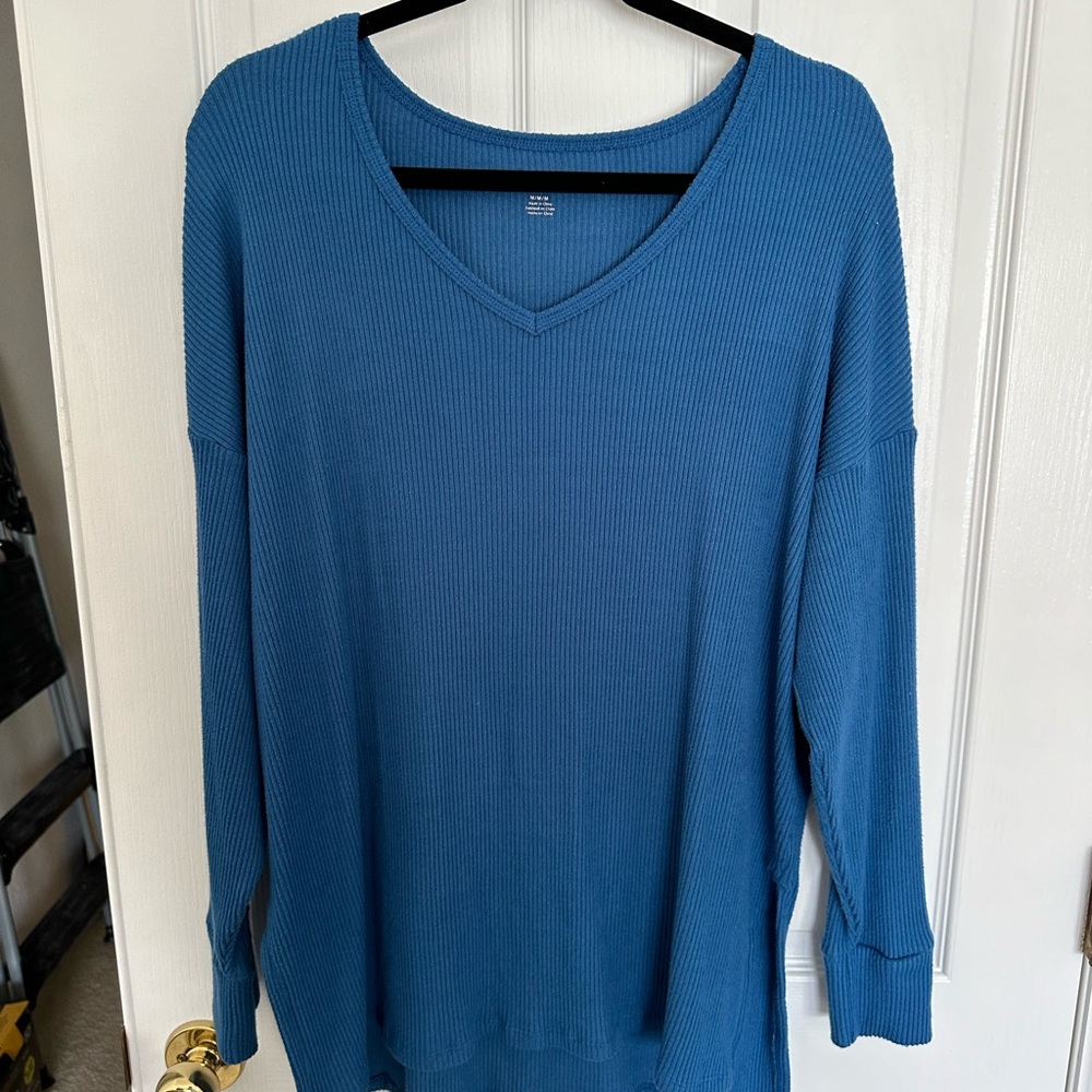 AE Long Sleeve Blue Oversized Sweater